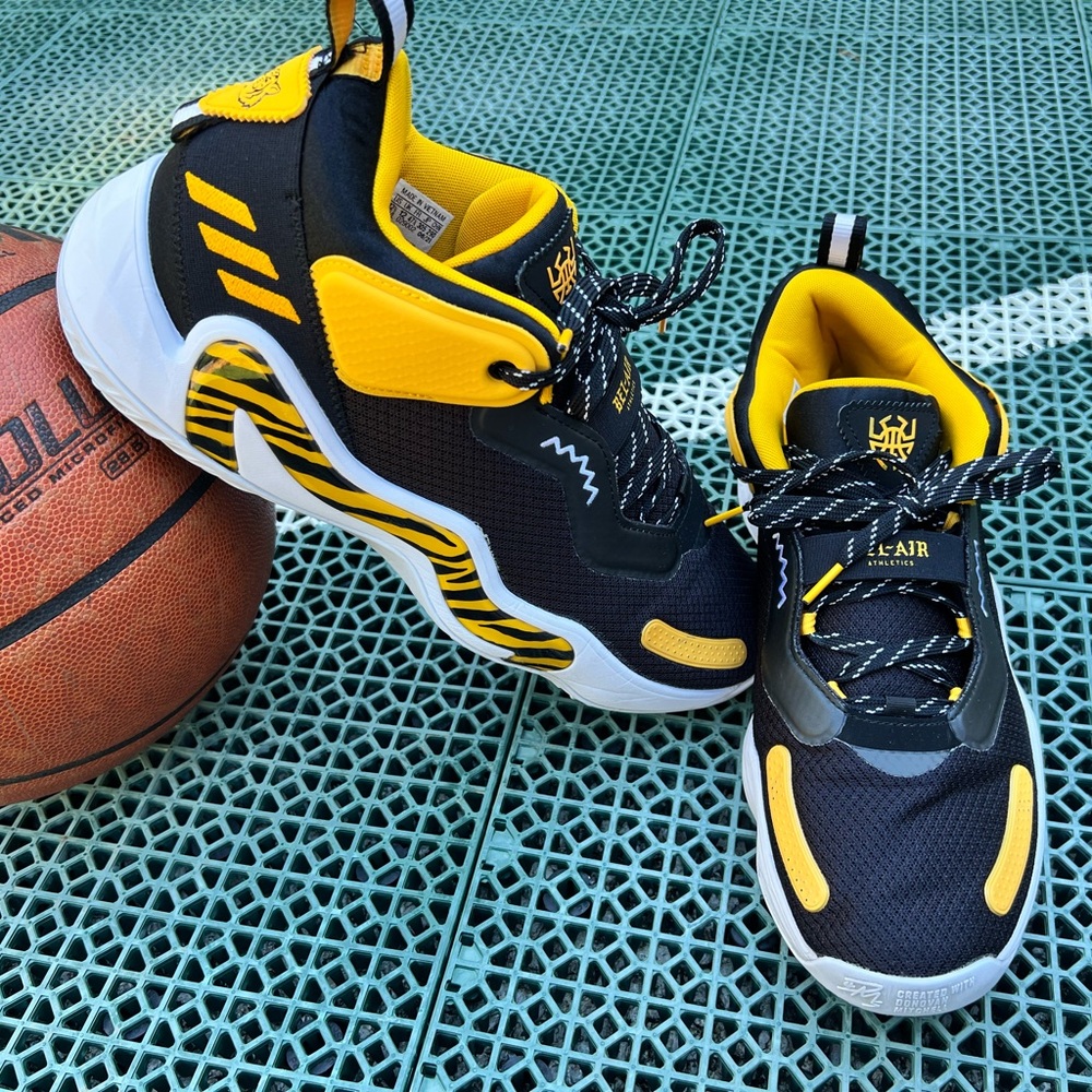 🏆 ADIDAS D.O.N. Issue 3 Mitchel Bel-Air 'The Jersey' Sneakers - US Men 12.5
